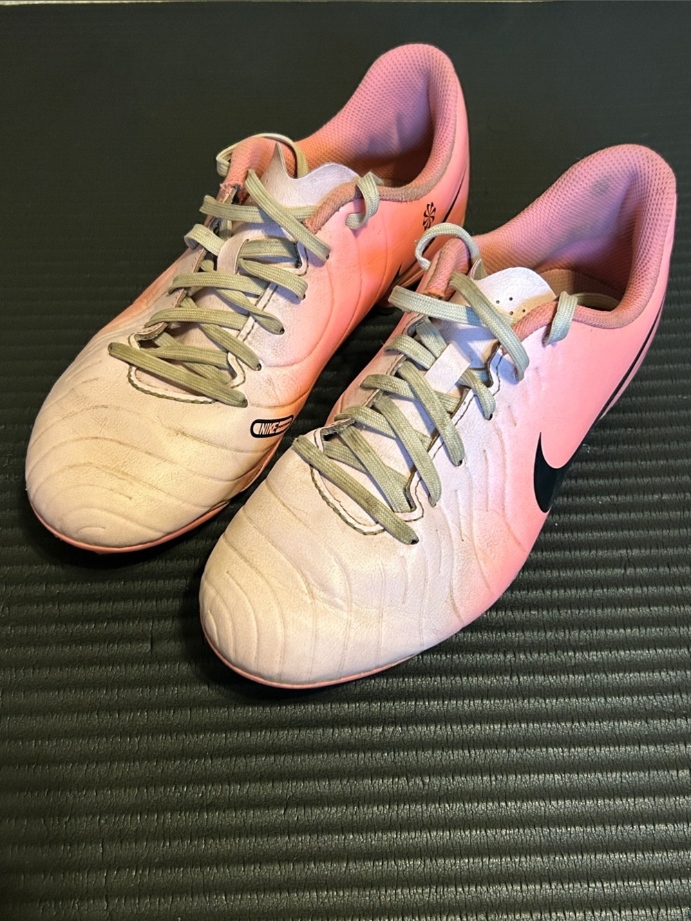 Nike Kids' Tiempo Legend 10 Club FG Soccer Cleats Big Kid 5.5